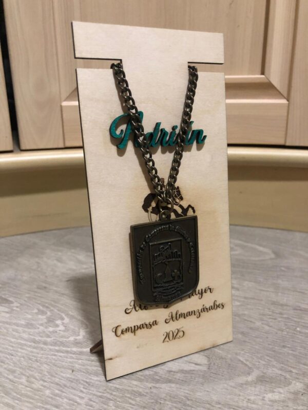 Colgador de Medallón
